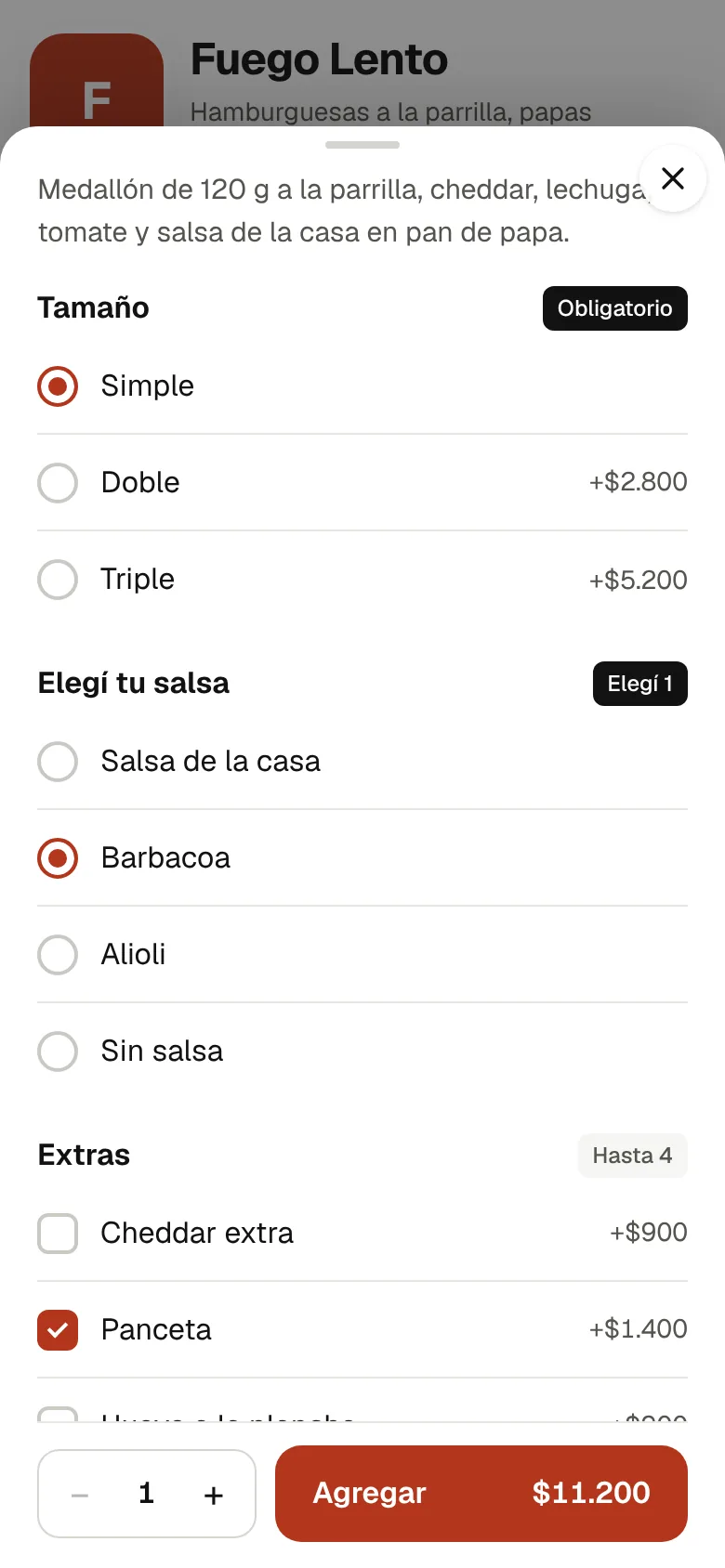 Elegís lo que querés: Ves fotos, precios y opciones. Elegís tamaño, extras o talle, y sumás aclaraciones para el local.